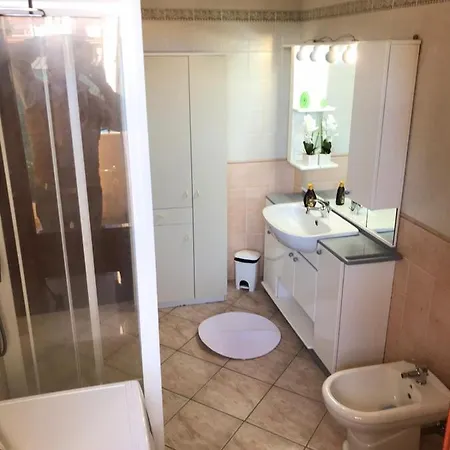 Elaia House בית נופש *